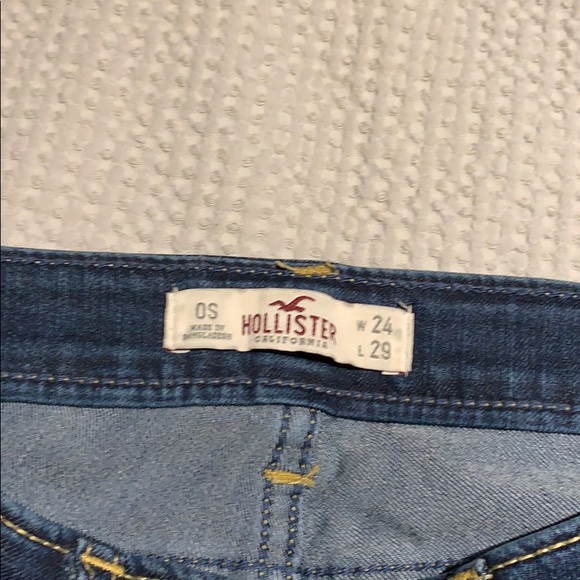 Hollister skinny blue jean - Picture 2 of 3